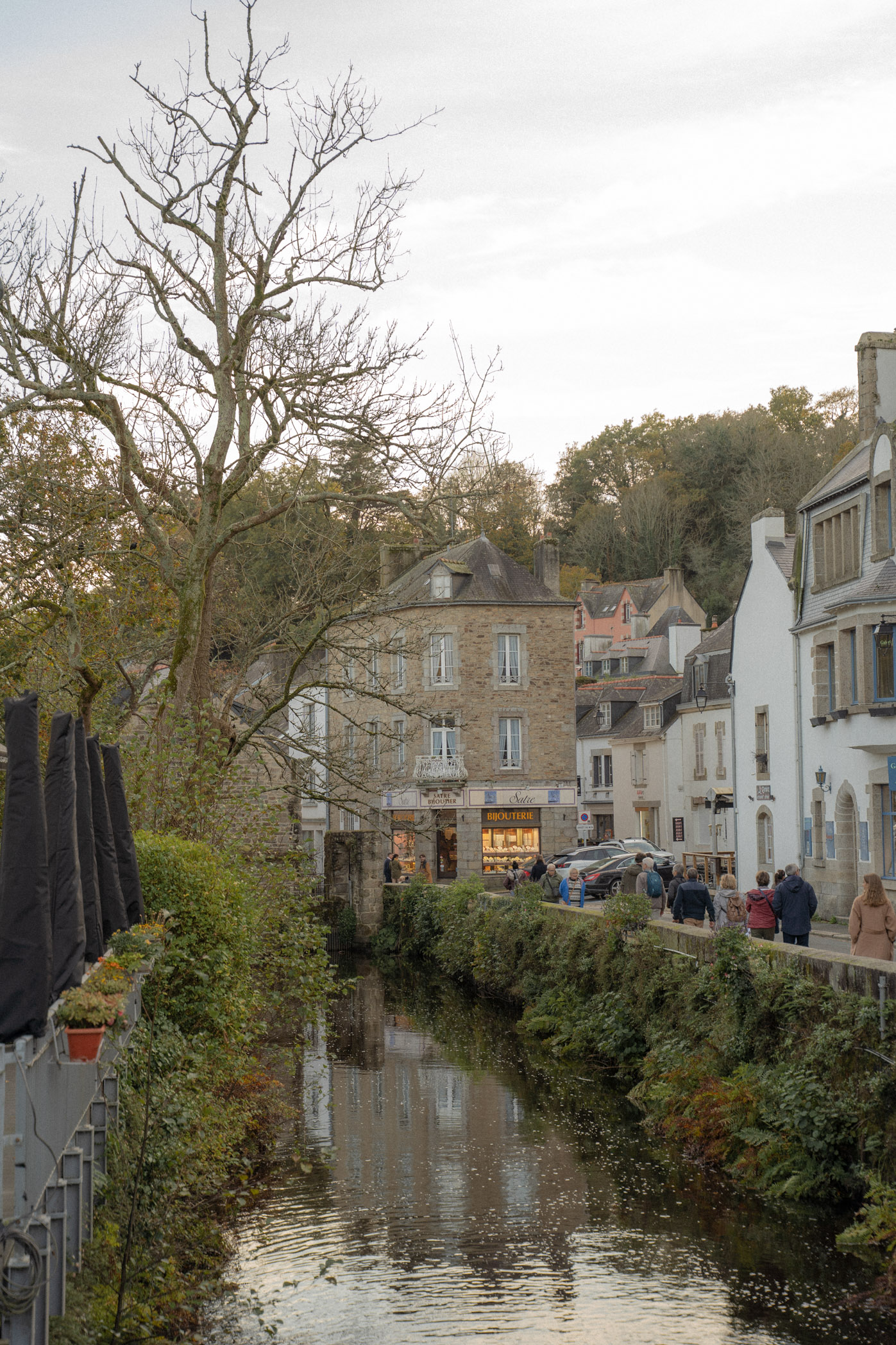 Pont-Aven à quelques minutes à pied du lodge Castille